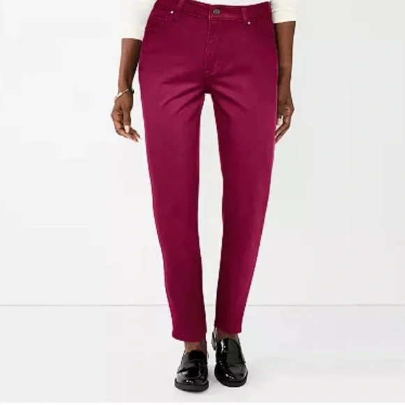 women's straight-leg sateen jeans by Croft & Barrow. - Picture 1 of 5